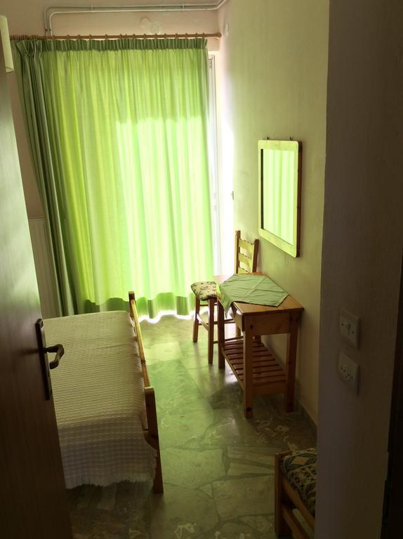 Apartments Rania Tolón Kamer foto